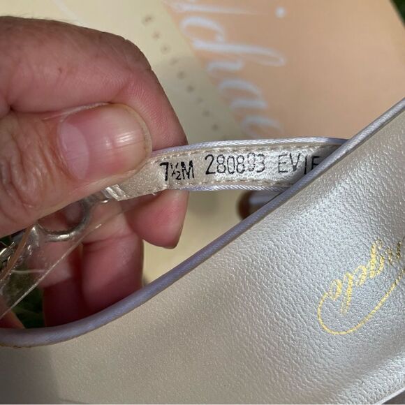 DAVID BRIDAL Wedding dress - Picture 11 of 16